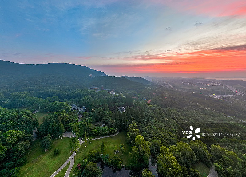 航拍襄阳习家池园林风景区朝霞自然风光图片素材