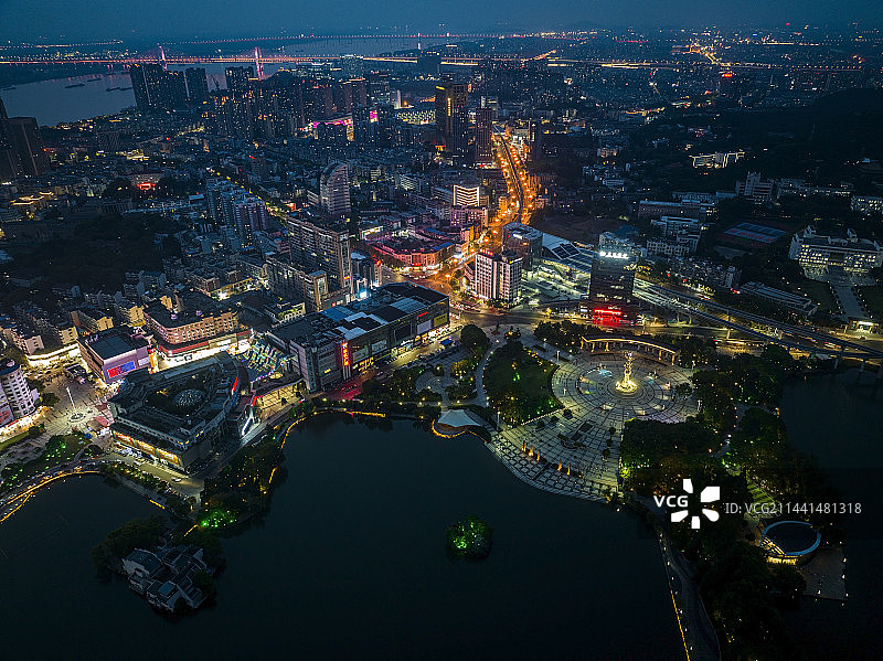 航拍安徽省芜湖市镜湖区风光图片素材