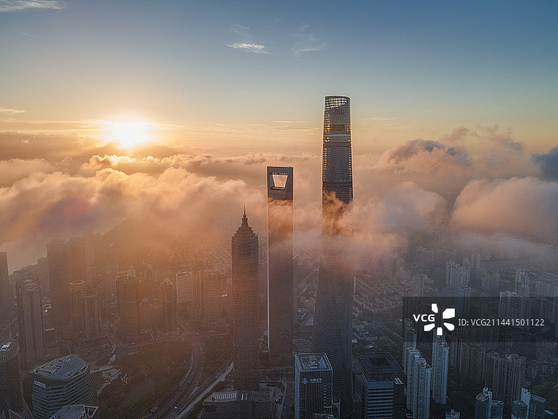 上海中心大厦日出图片素材