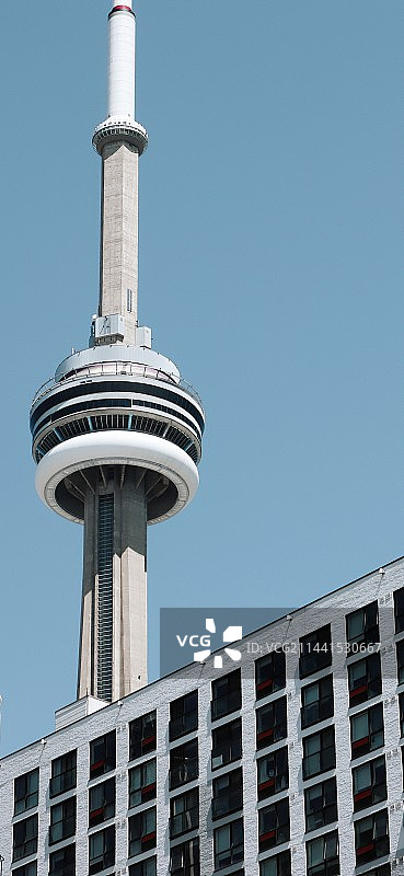 晴空下的加拿大国家电视塔图片素材
