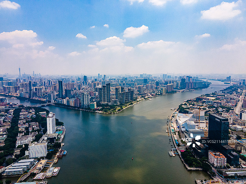 中国广州荔湾白鹅潭商务区城市天际线航拍图片素材