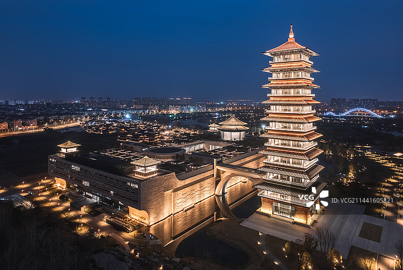 江苏扬州大运河博物馆航拍夜景图片素材