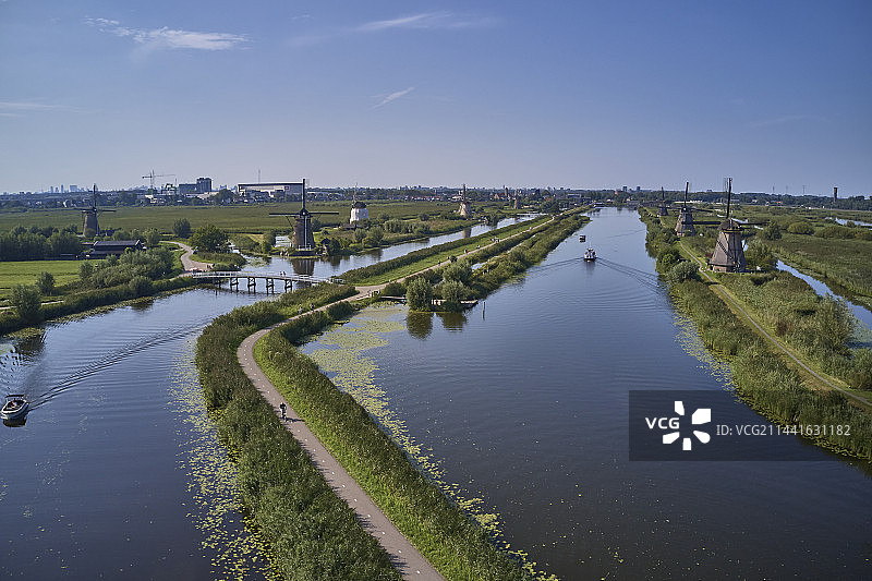 航拍欧洲荷兰小孩儿堤坝图片素材