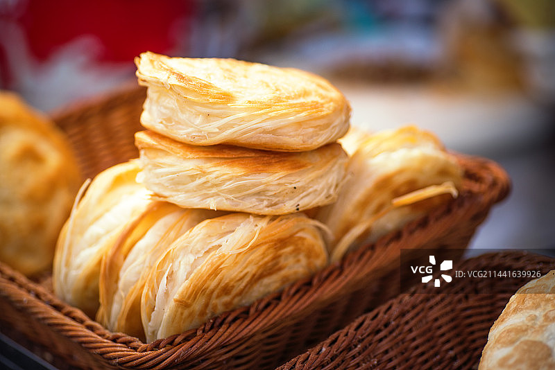 一箩筐烧饼特写图片素材