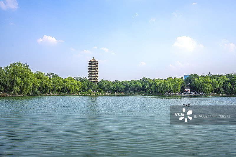 北京大学 未名湖图片素材