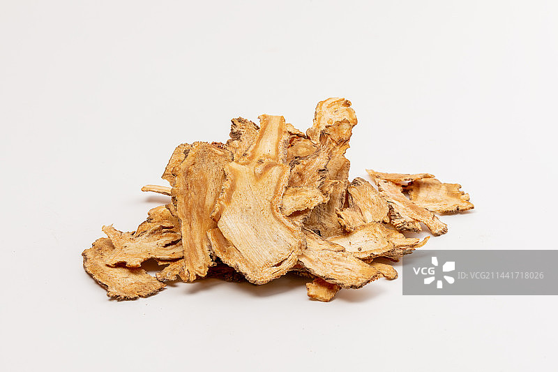 白色背景上的中药材当归图片素材