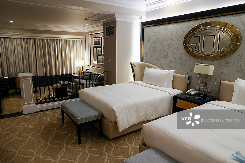 澳门威尼斯人酒店客房装修布置内景图片素材