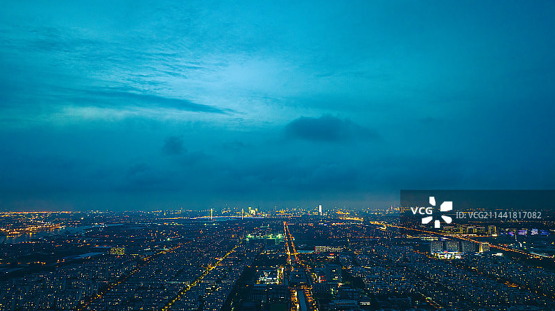 万家灯火城市风光夜景高视角图片素材