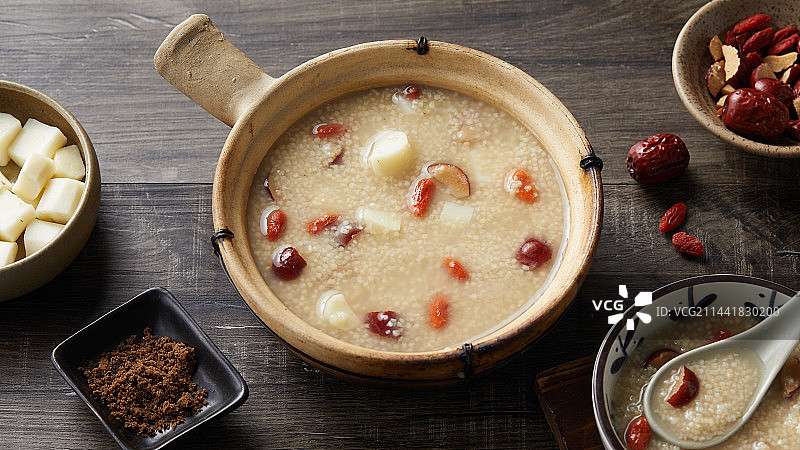 山药红枣小米粥图片素材