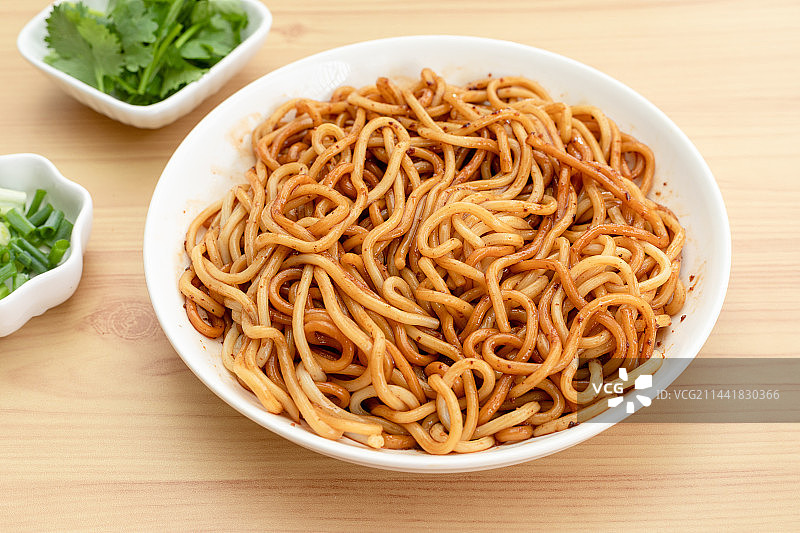 在家煮车仔面烹饪过程图片素材