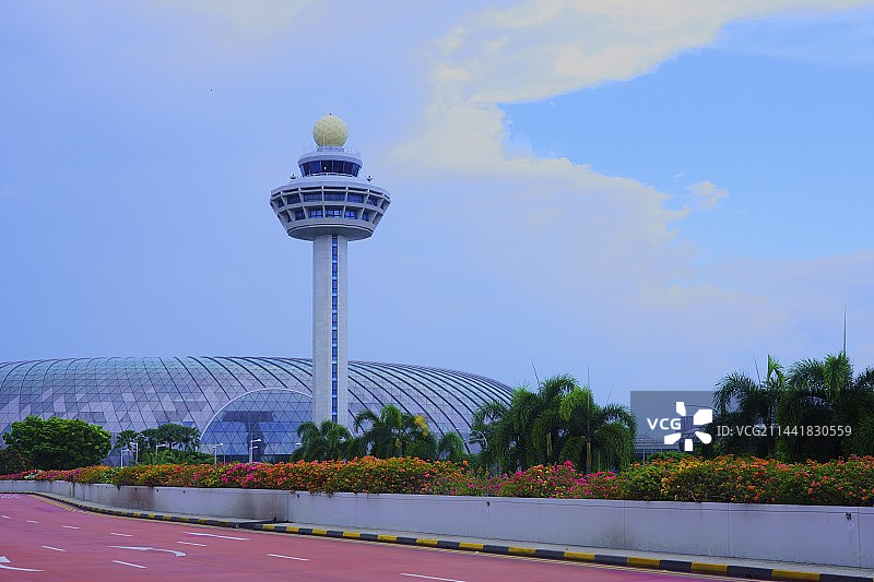 樟宜机场的塔台图片素材