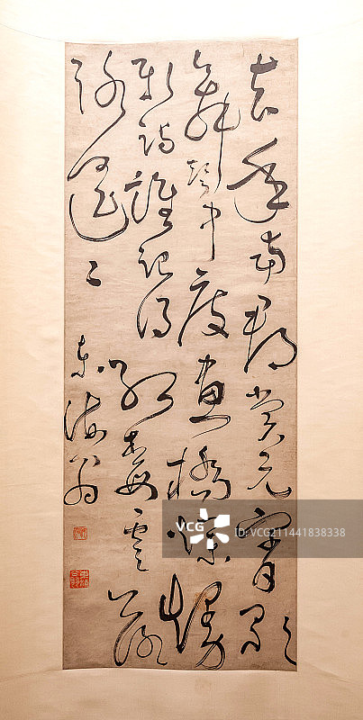 上海博物馆明代张弼草书元宵七言诗轴图片素材