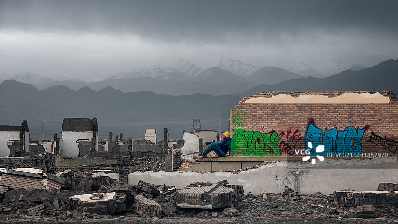 废墟和涂鸦图片素材