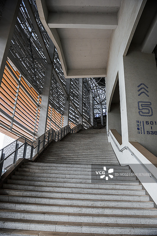 成都凤凰山体育公园专业足球场图片素材