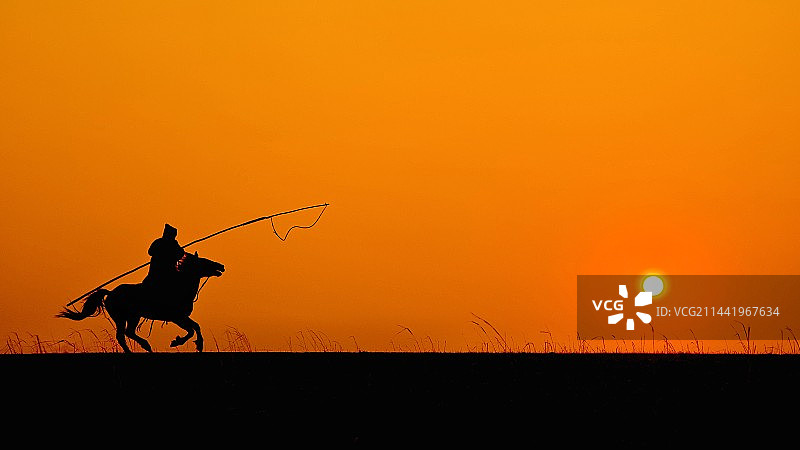 暮归（二）贺兰草原图片素材