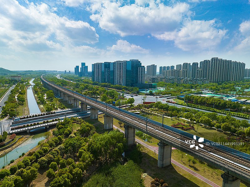 高铁与科技园图片素材