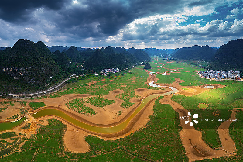 航拍靖西市渠洋湖图片素材