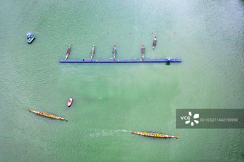 海南省三亚河赛龙舟图片素材