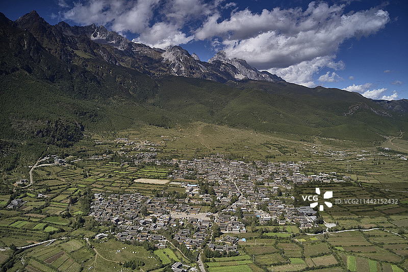 航拍丽江玉湖村图片素材