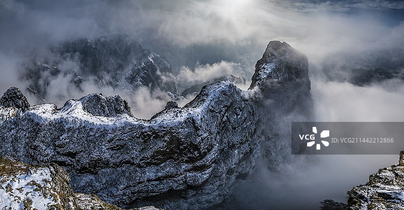 云南昭通，大山包的夕阳，晚霞，云海图片素材