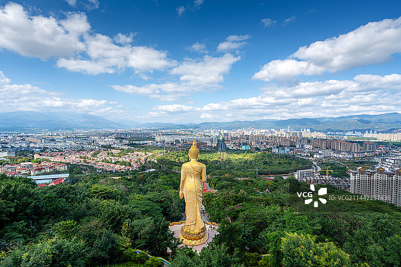 云南西双版纳州景洪市勐泐大佛寺吉祥大佛图片素材