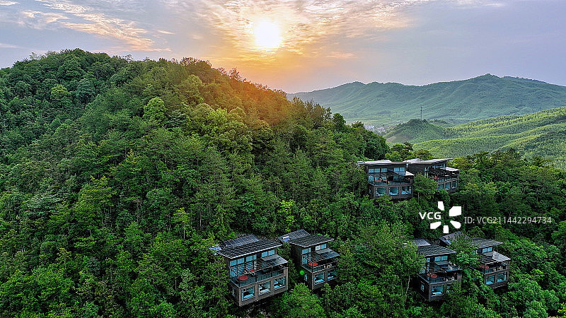 浙江德清莫干山山谷的生态度假村：裸心谷Naked Stables图片素材