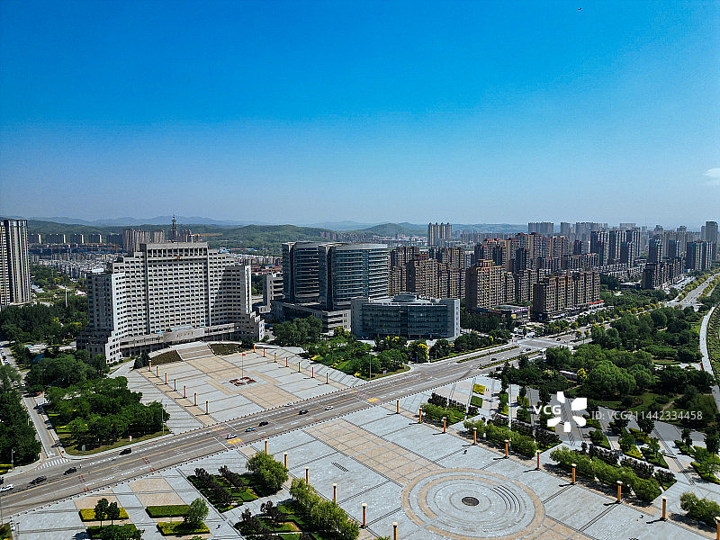 抚顺市 人民广场 雷锋大剧院 恒大广场 印象新城 地标 航拍图片素材