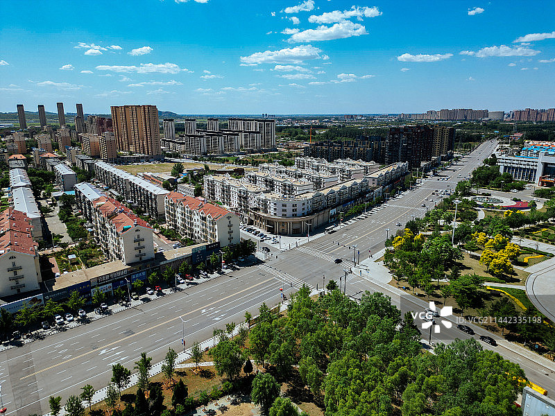 辽阳市 宏伟区 宏伟广场 半山居 荟萃湖 天井公园 航拍图片素材