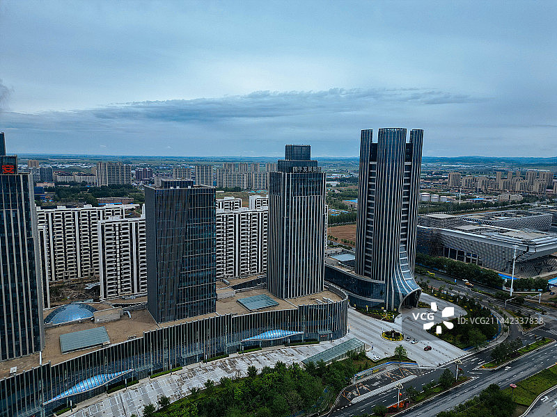 四平市 吾悦广场 体育馆 万达广场 烈士纪念塔 南湖公园 图书馆图片素材