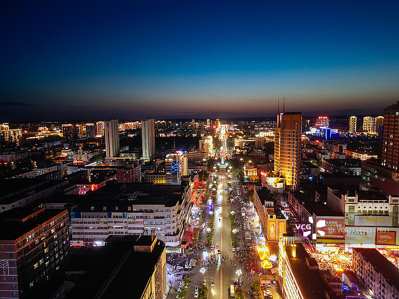 四平市 吾悦广场 体育馆 万达广场 烈士纪念塔 南湖公园 图书馆图片素材