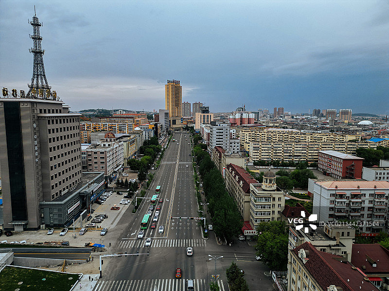 鹤岗 振兴广场 天水湖公园 建设大厦 科技馆 人民医院图片素材