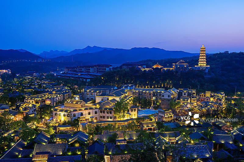 夜幕降临古北水镇图片素材