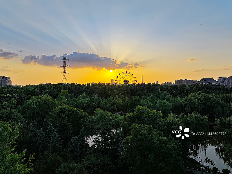西安清凉山森林公园 夕阳图片素材
