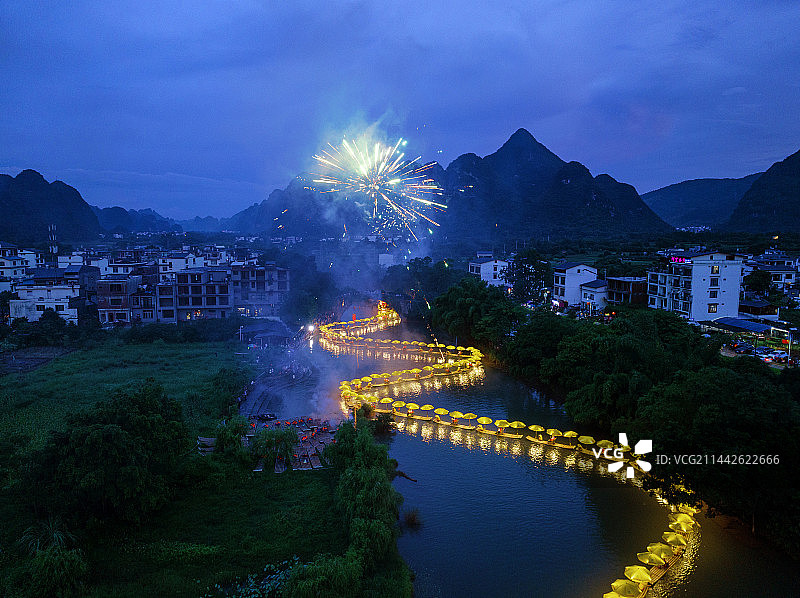 遇龙河巨龙巡游图片素材