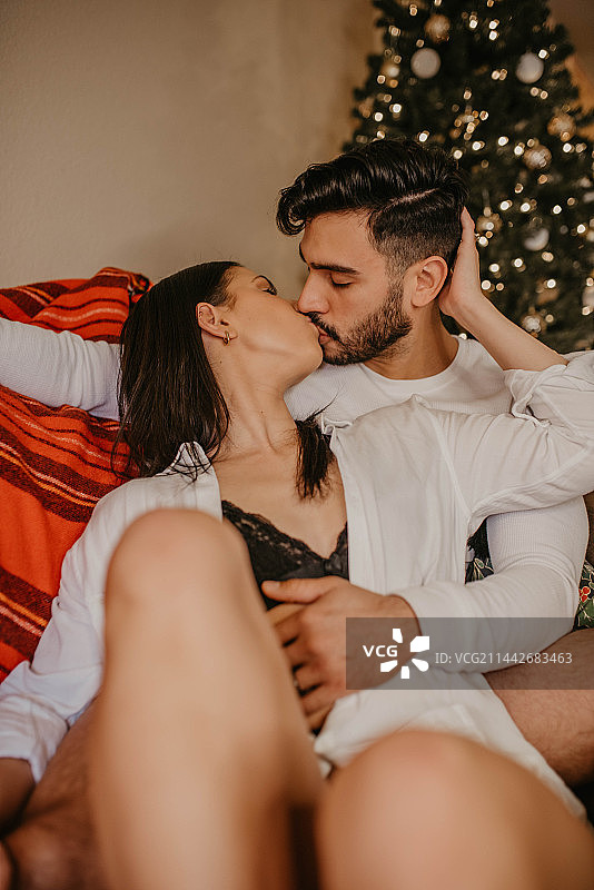 圣诞节期间的情侣，拉斯维加斯，内华达州，美国图片素材