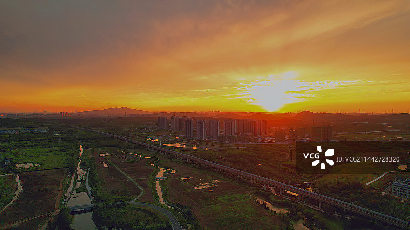 南京汤山落日图片素材