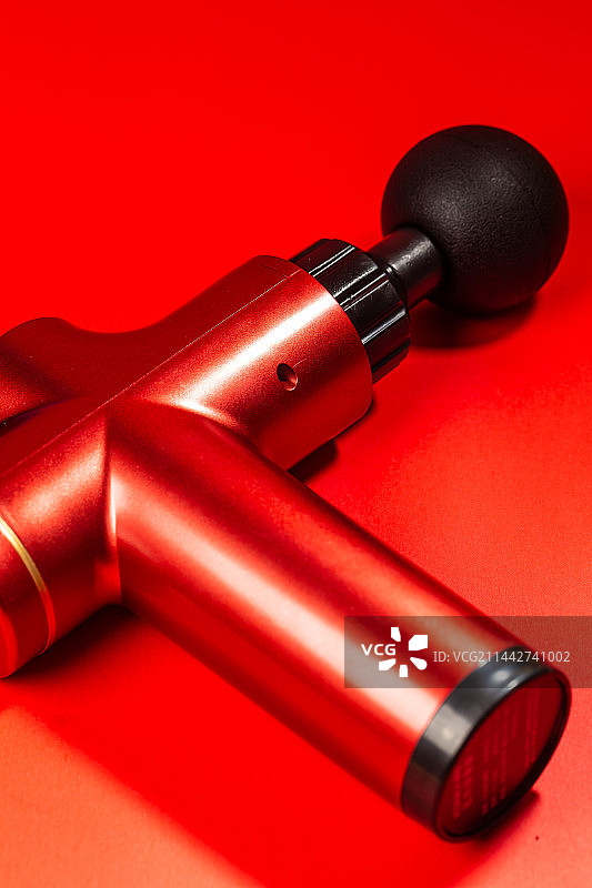 健身按摩的筋膜枪图片素材