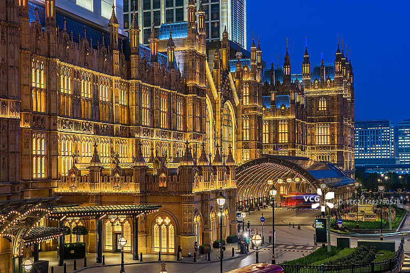 中国澳门伦敦人度假区酒店娱乐城夜景图片素材