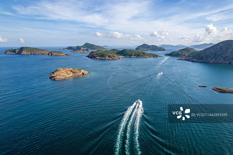 中国香港西贡海岸线航拍风光天气晴朗风和日丽图片素材