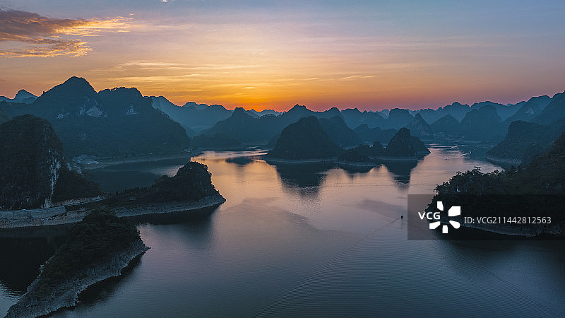 霞映南宁上林大龙湖图片素材