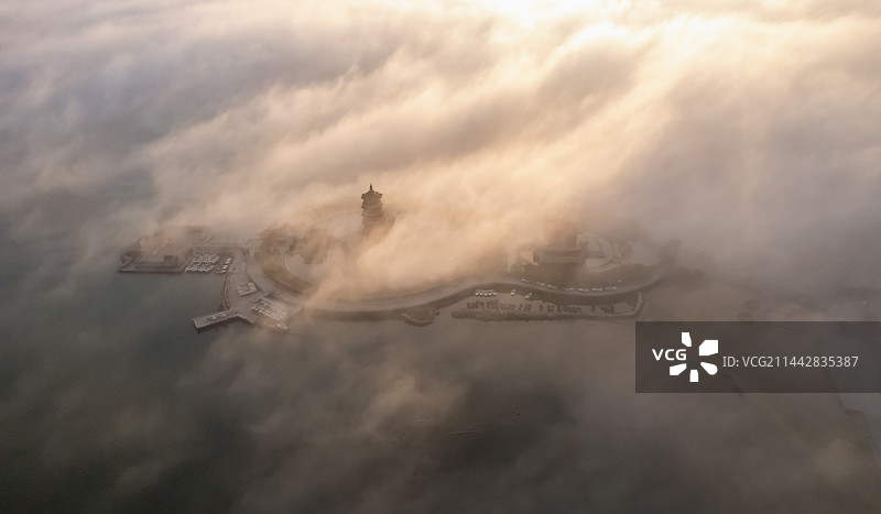 八仙渡日出云雾飘渺图片素材