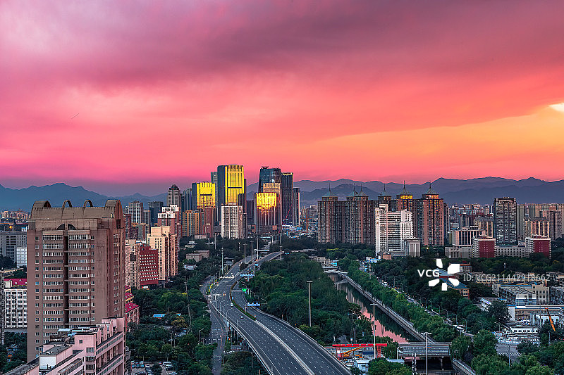 清晨的丽泽商务区图片素材
