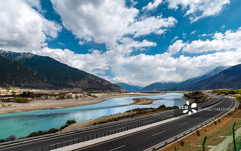 林芝高速公路图片素材