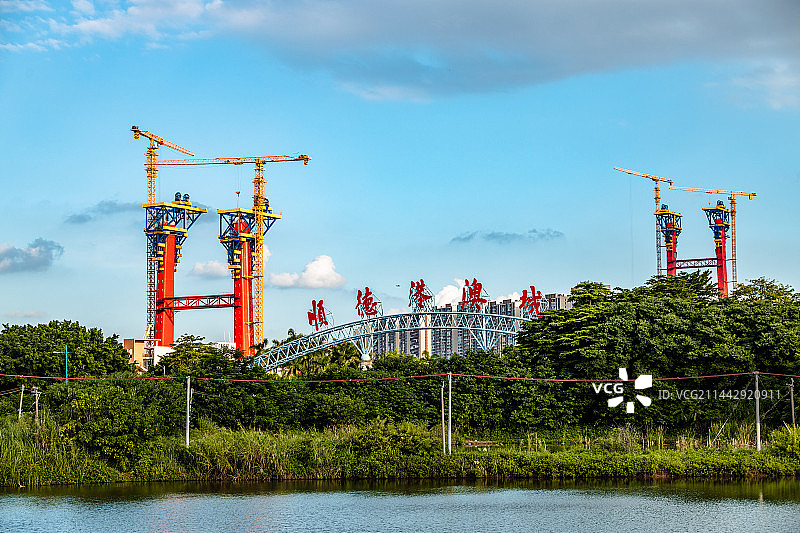中国佛山市顺德区顺德大桥图片素材