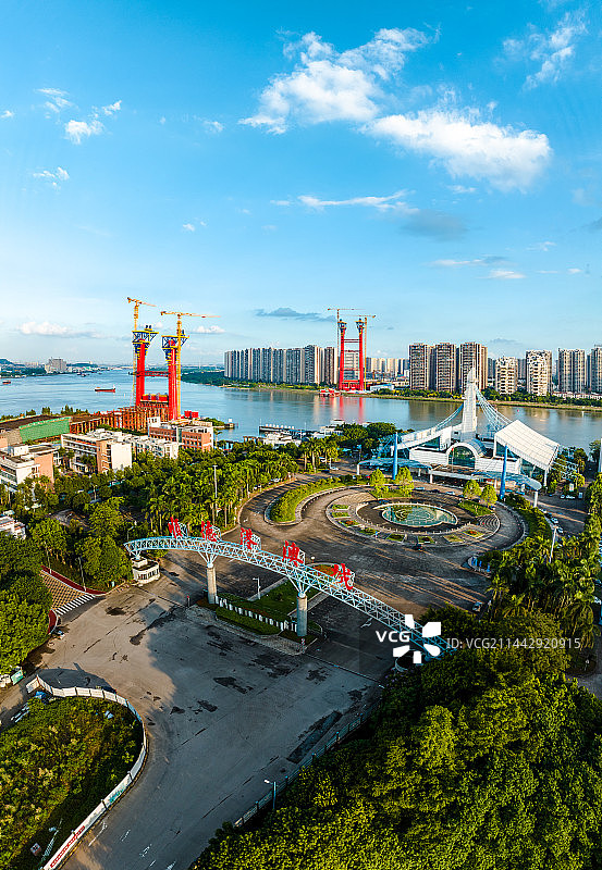 中国佛山市顺德区顺德大桥图片素材