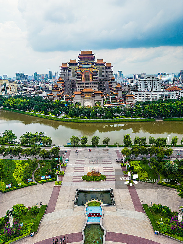 航拍广西玉林云天宫图片素材