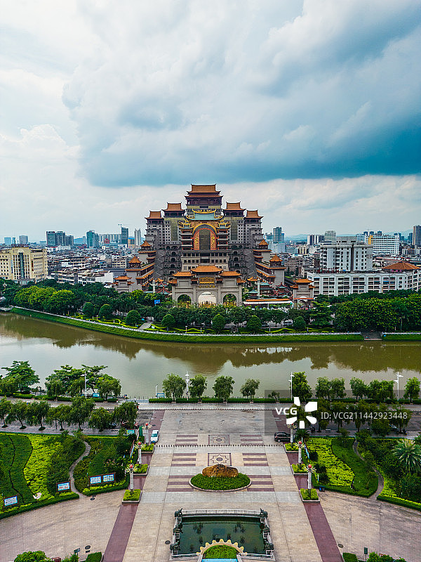 航拍广西玉林云天宫图片素材