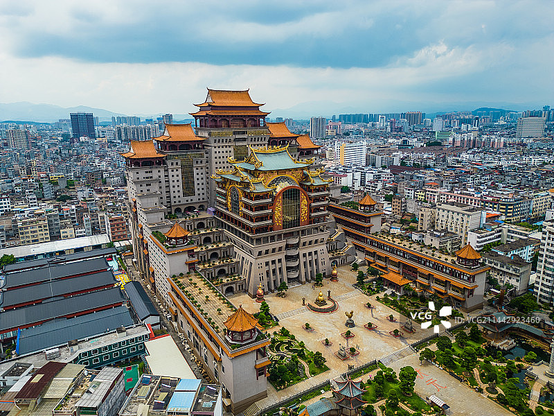 航拍广西玉林云天宫图片素材