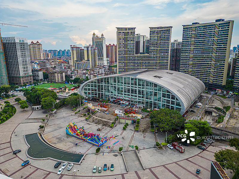 航拍广西玉林国际会展中心图片素材