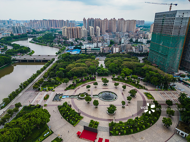 航拍广西玉林江南公园图片素材